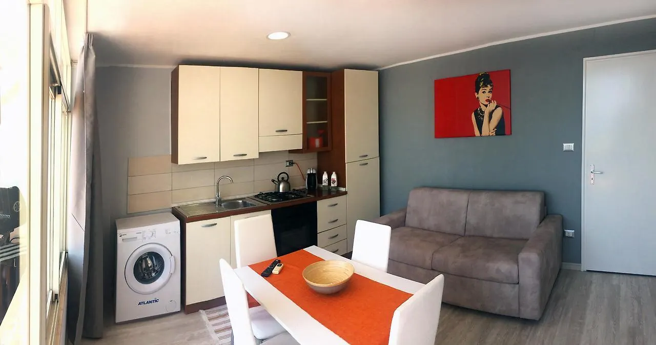 Apartament Loft Vista Sul Mare Letojanni 0*,