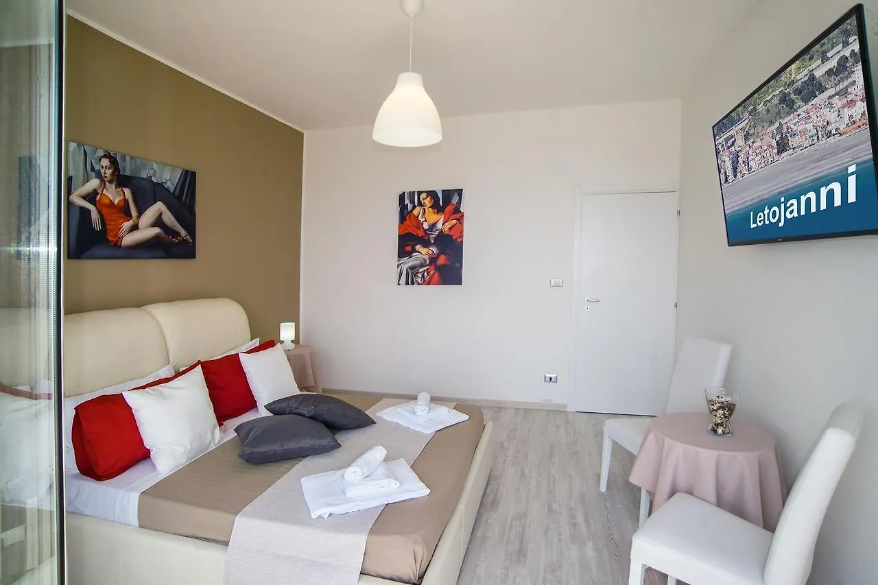 Apartament Loft Vista Sul Mare Letojanni
