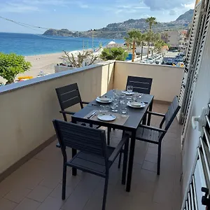 Family House Taormina Apartament